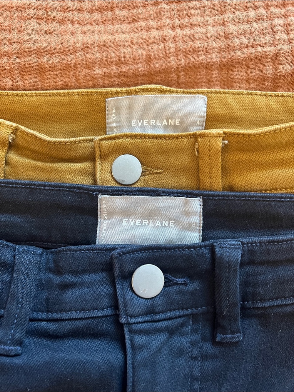 Everlane Ankle-Length Pants in Black and Mustard - Picture 5 of 7